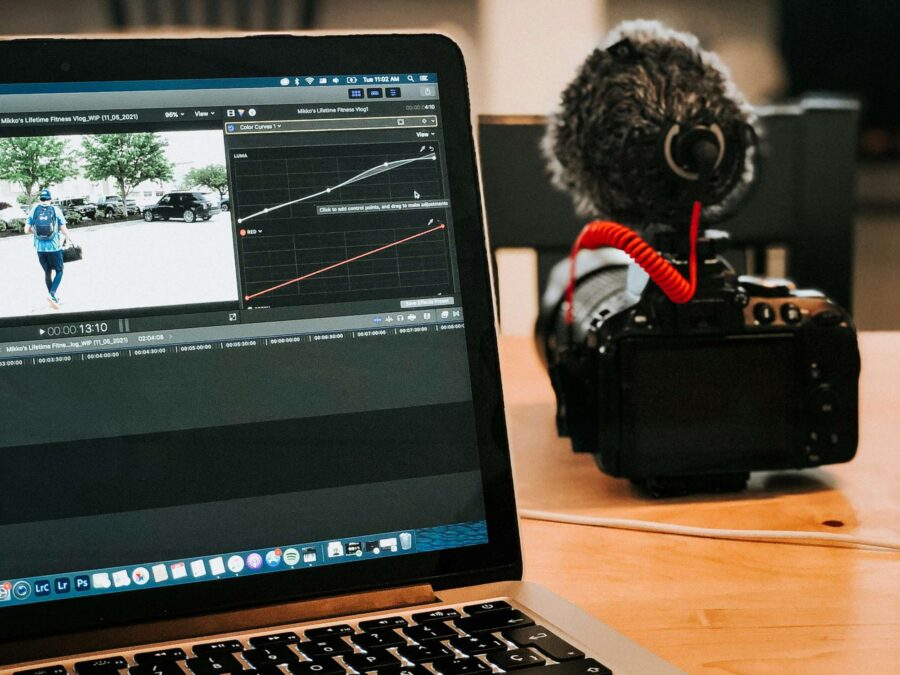 Vlogging en marketing - Comment s'en servir ?- Agence Sharing