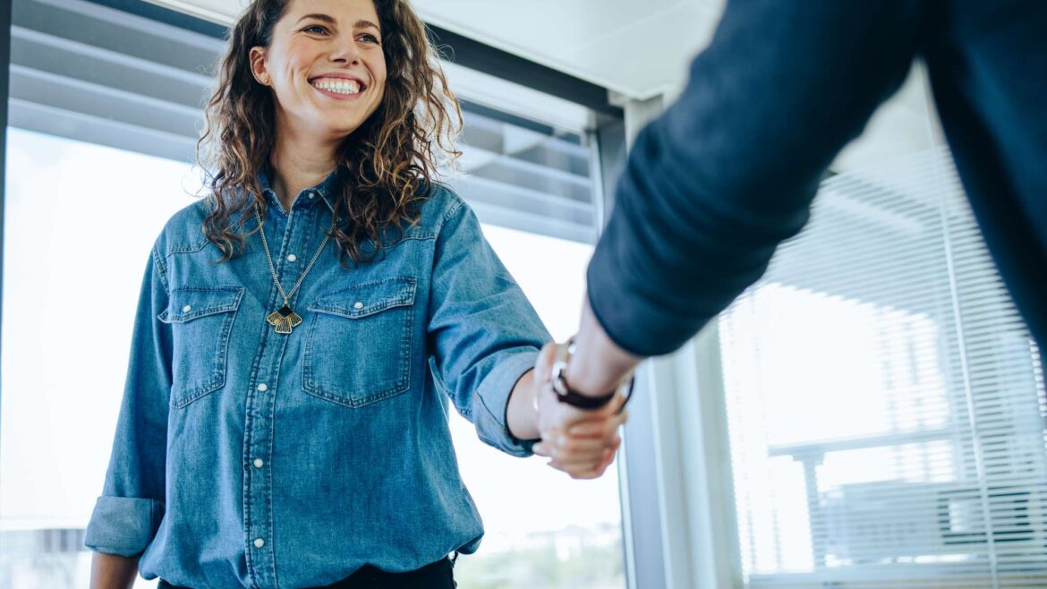 Découvrez comment construire une marque employeur forte et cohérente pour attirer les bons profils. Méthode Sharing, branding utile & différenciant.